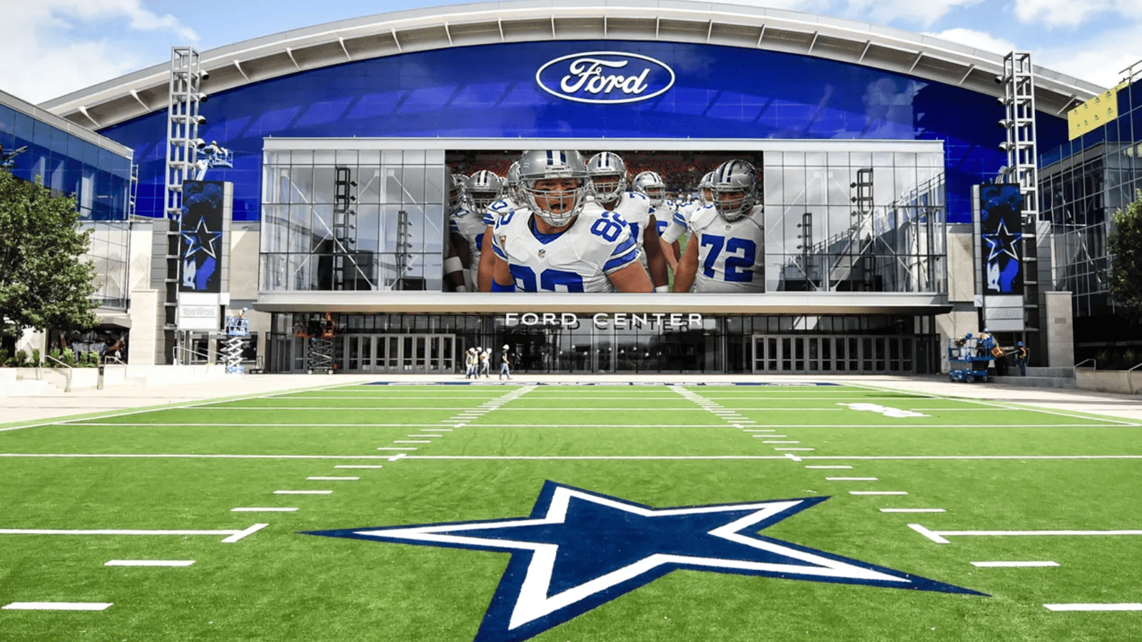 Cowboys officially ditch wide receiver! 