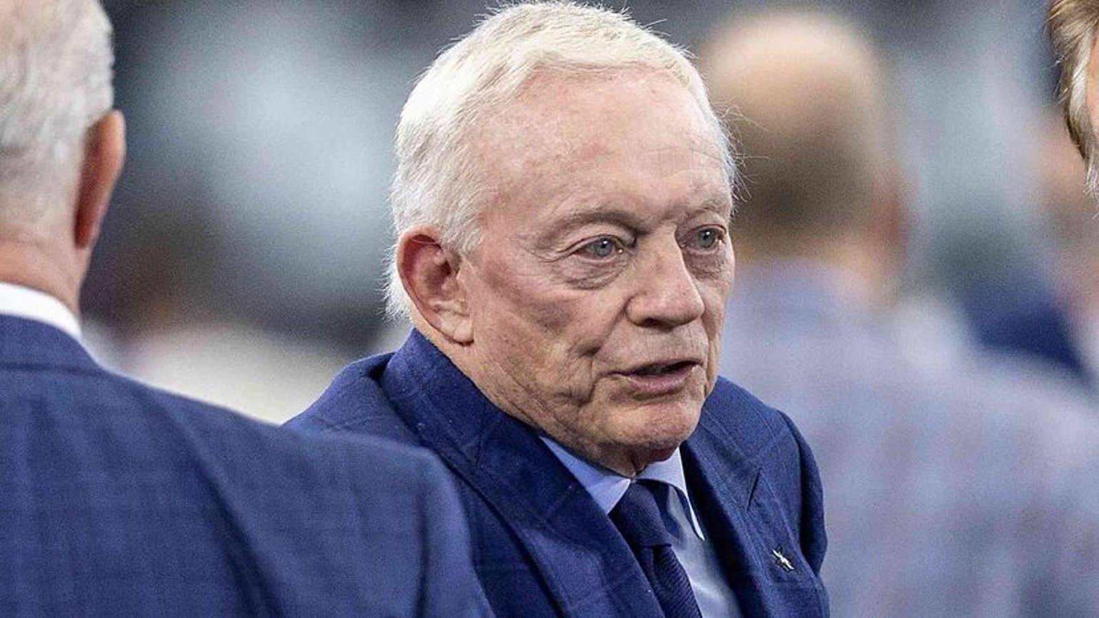 Report: Cowboys aren't prioritizing CeeDee Lamb, Micah Parsons extensions 