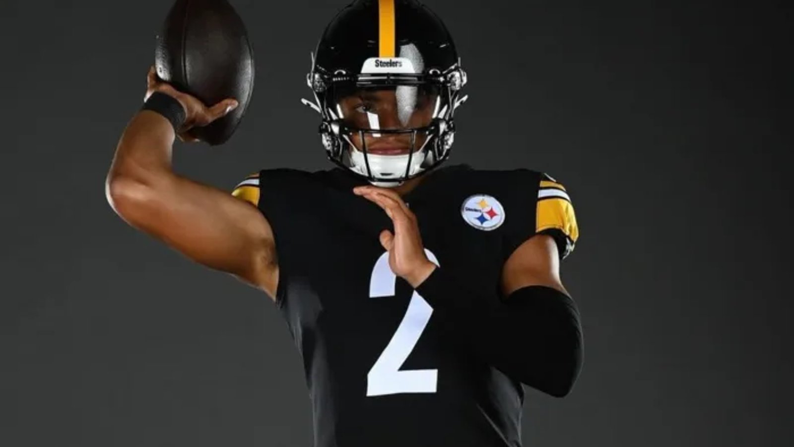 Criticism of Steelers QB Justin Fields already starting