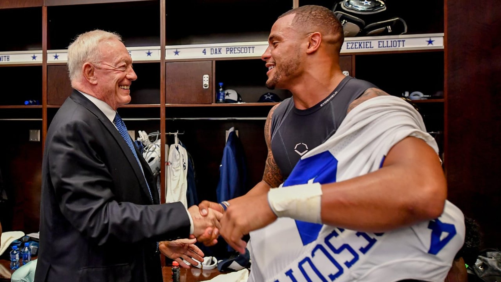 Jerry Jones reveals thoughts on Dak Prescott 