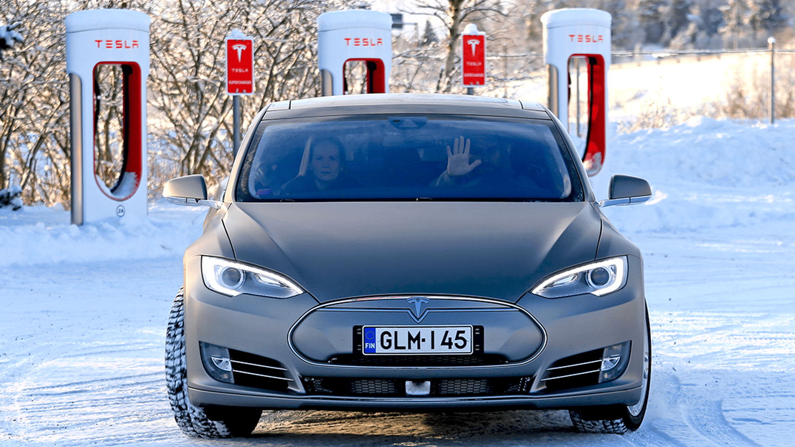 Des propriétaires de Tesla affirment avoir de la difficulté à charger leur voiture à cause du froid