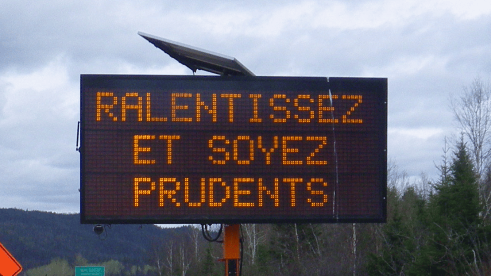 Le gouvernement lance un important avertissement à la population en vue de l'éclipse du 8 avril