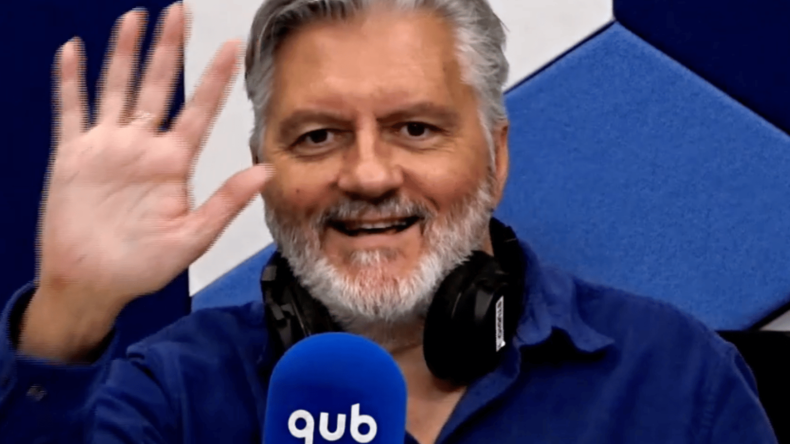 Richard Martineau s'en prend à François Legault et le ridiculise en ondes.