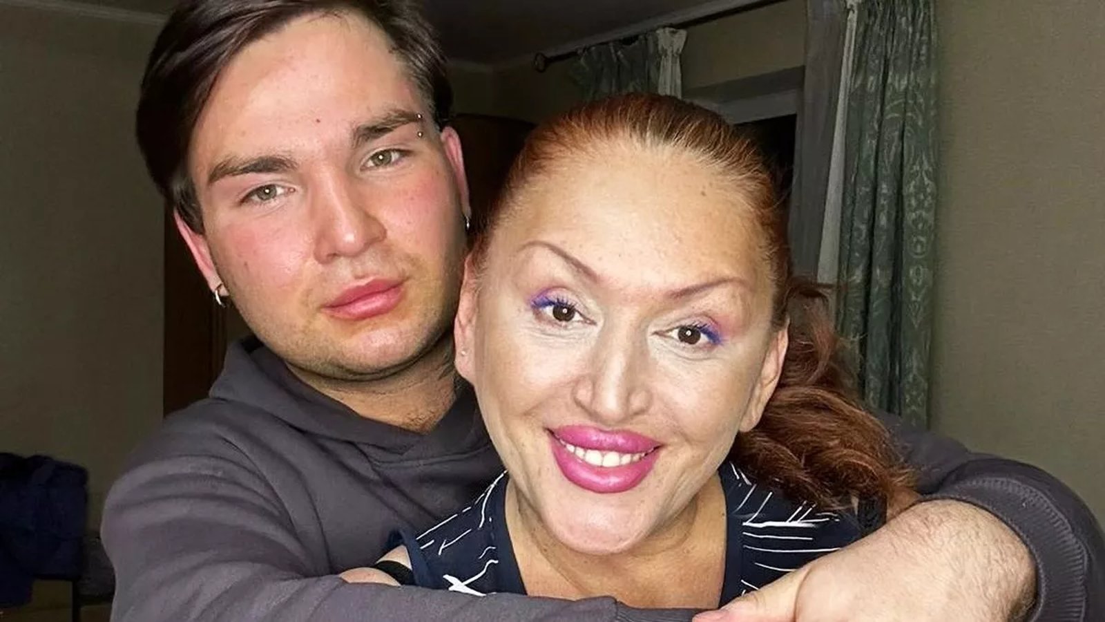 La mère qui a marié son fils révèle le moment où elle a « senti que ça cliqué »