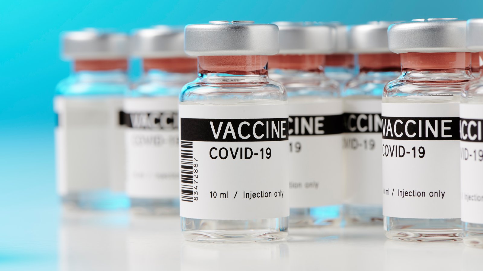 Un homme a reçu volontairement 217 doses de vaccins contre la COVID-19.