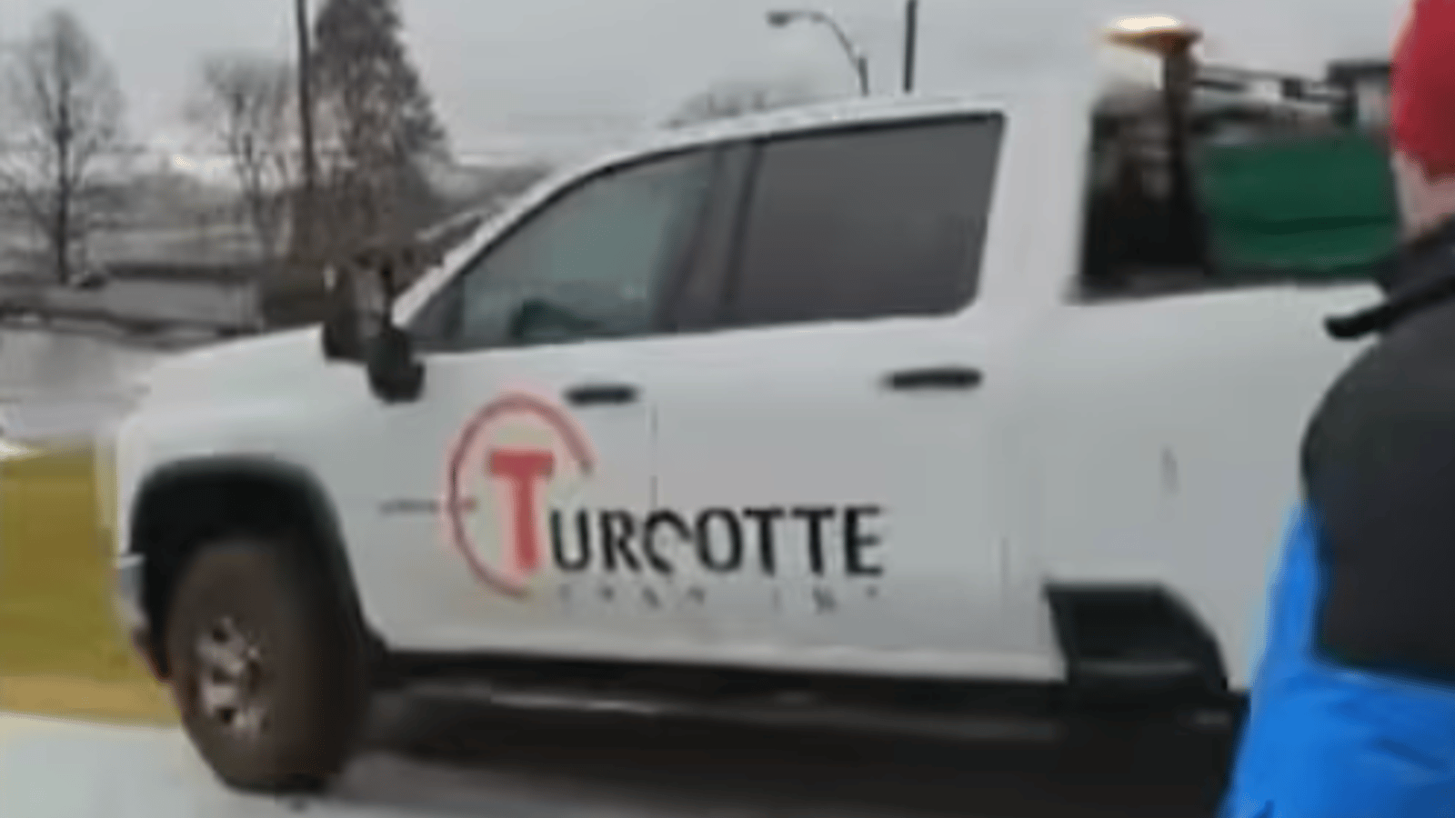 Incident troublant entre un automobiliste et des enseignants grévistes à Québec