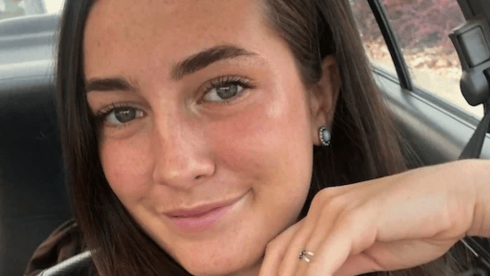 Renvoyée chez elle à cause d'une « provocante », cette étudiante refuse de retourner à l'école.