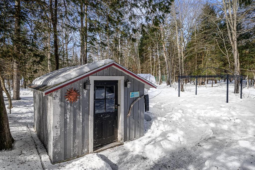 Charmante maison de 299 000 $ située à Sainte-Adèle.