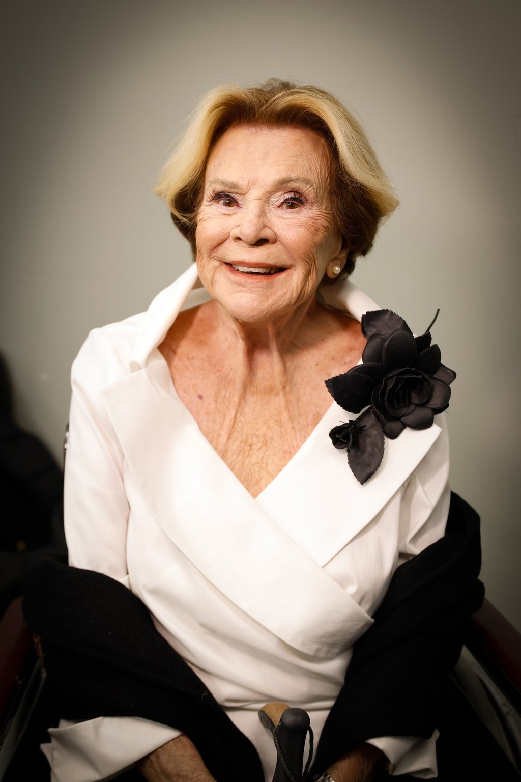 À 99 ans, Janette Bertrand rayonne sur le plateau de France Beaudoin à En direct de l'univers