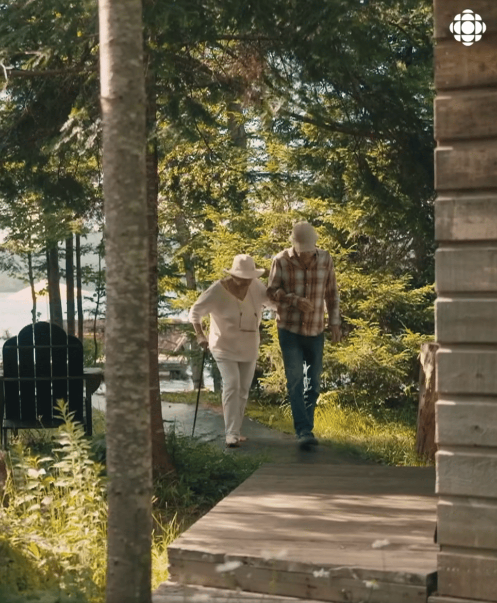 Janette Bertrand nous offre un moment de tendresse avec son conjoint dans son nouveau documentaire