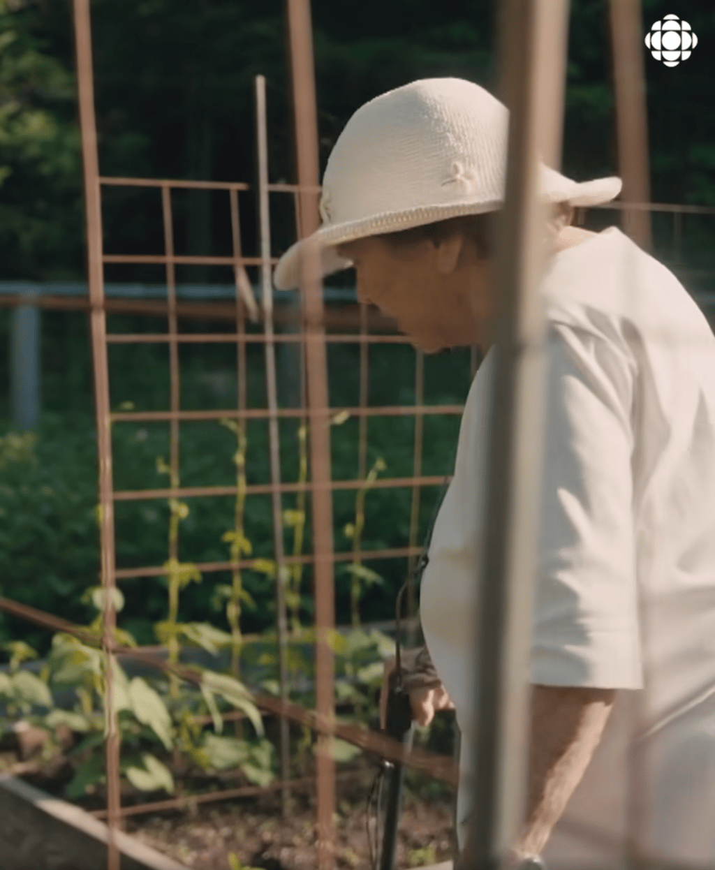 Janette Bertrand nous offre un moment de tendresse avec son conjoint dans son nouveau documentaire