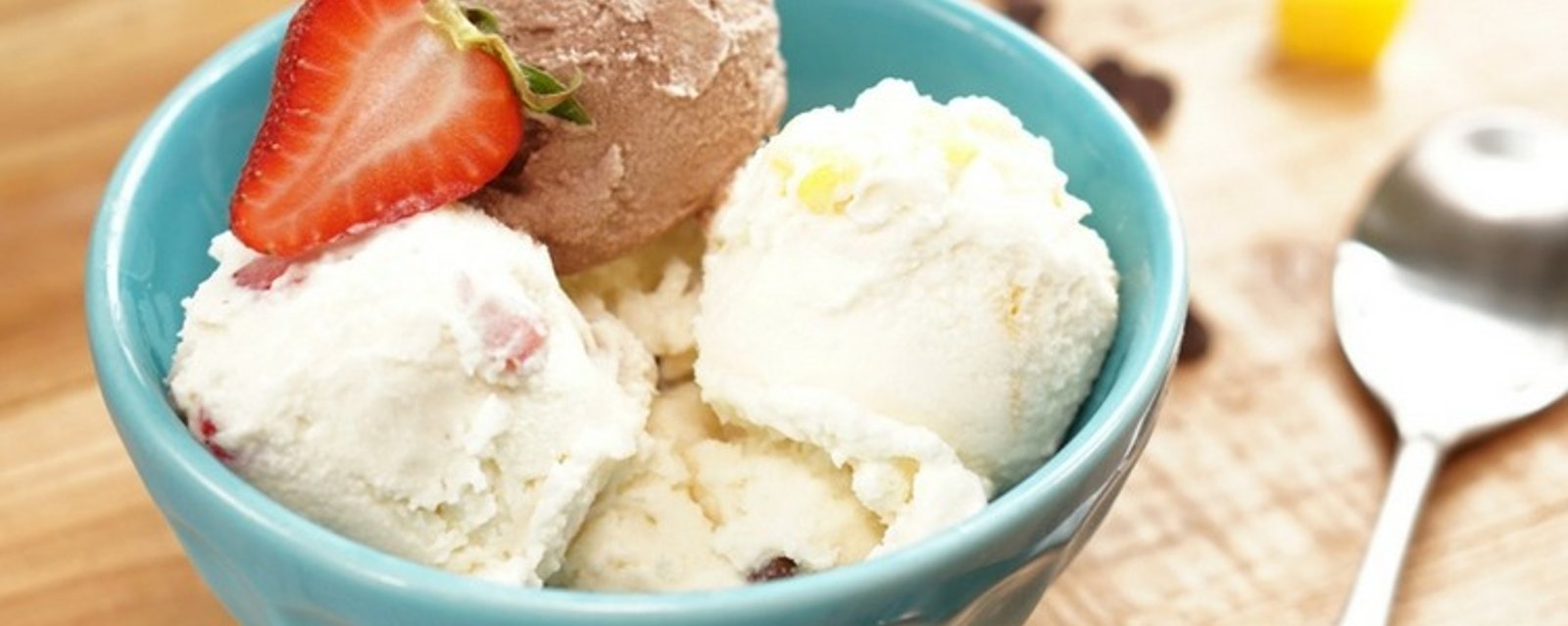 Une manière simple de faire votre propre crème glacée en seulement 10 minutes!