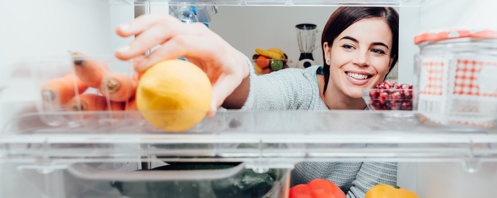12 façons de garder votre réfrigérateur propre et en ordre