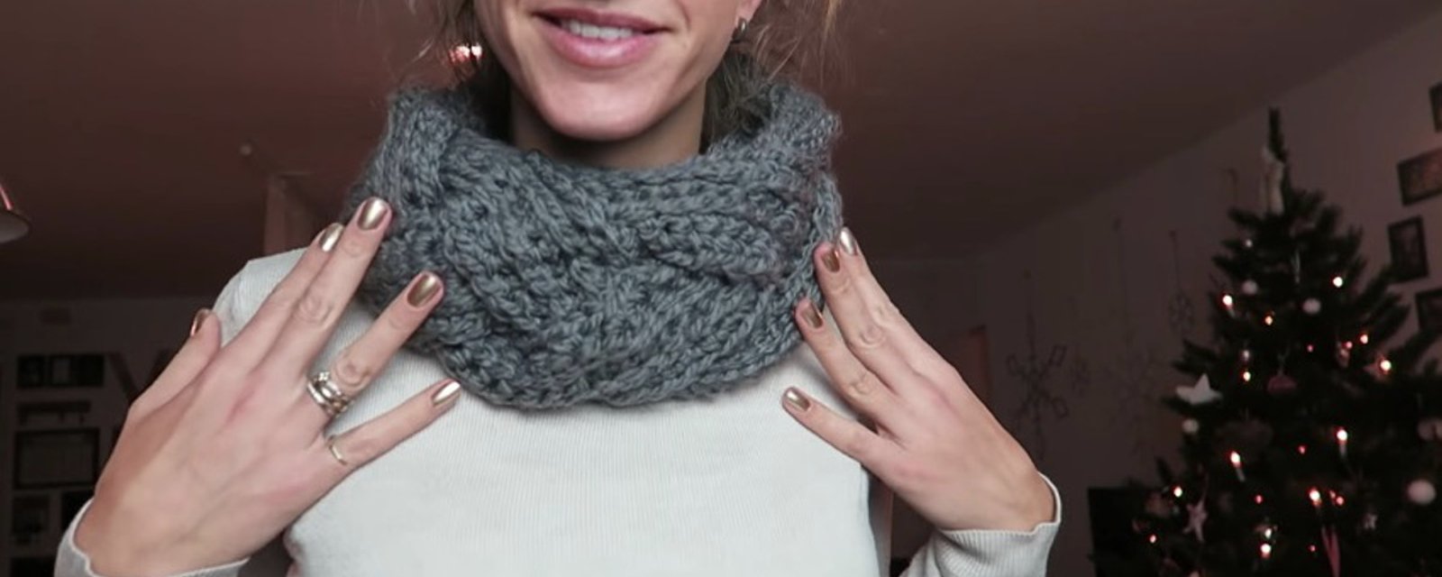 Un magnifique modèle d'écharpe tube à faire, au crochet! 2 vidéos pour vous aider! 