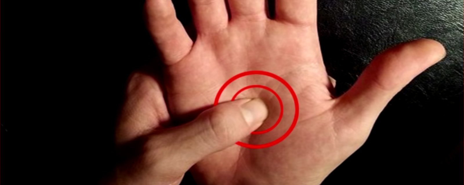 Voyez ce qui arrive à votre corps si vous appuyez dans la paume de votre main durant 1 minute!