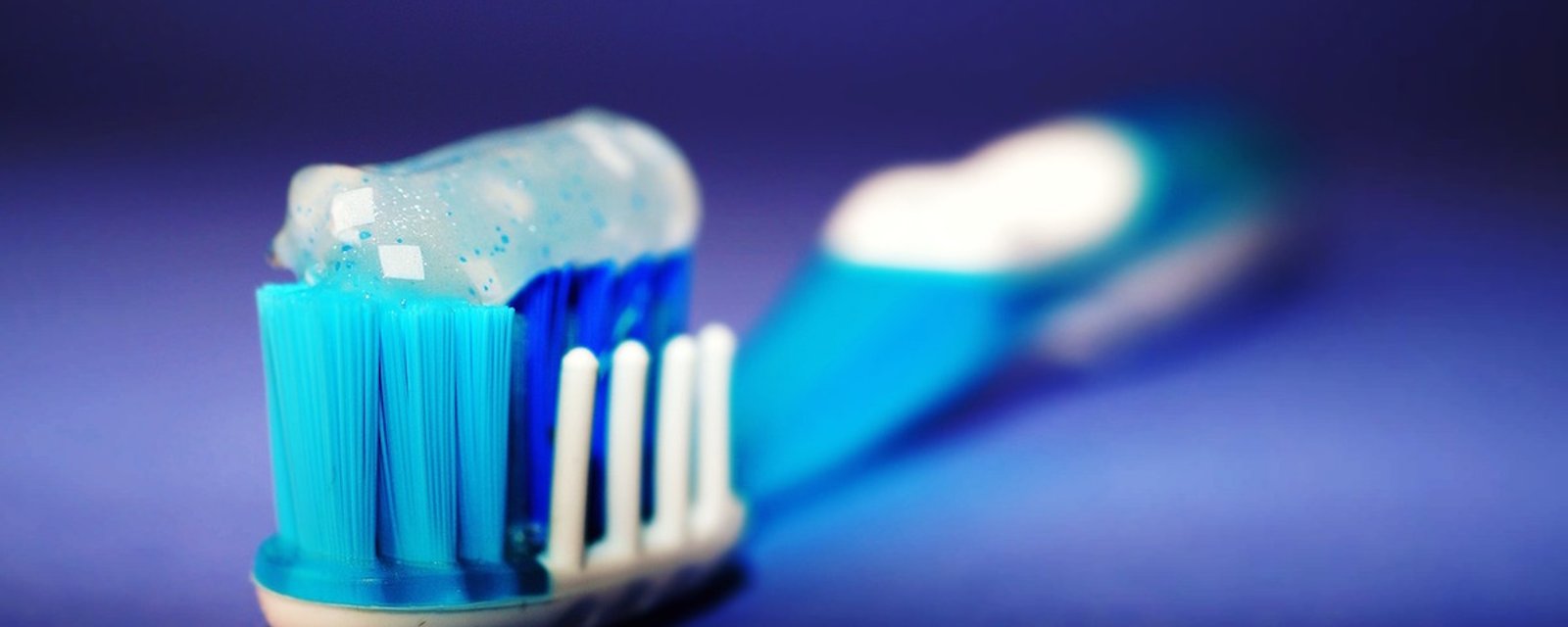 5 raisons pour lesquelles vous devriez toujours garder du dentifrice dans la cuisine