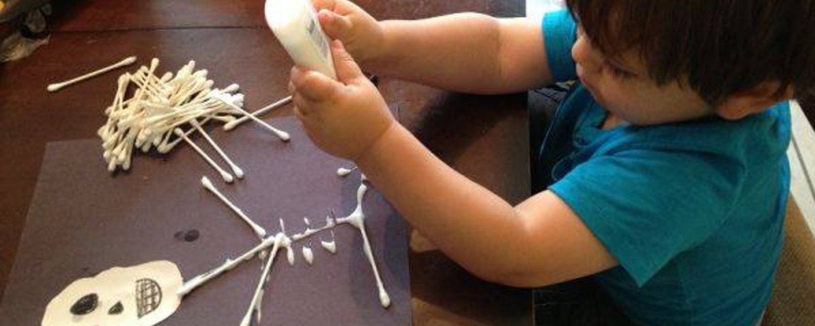 9 activités créatives à faire avec les enfants à partir de cotons-tiges 