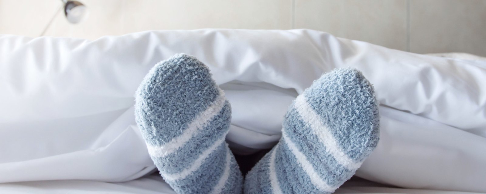 Découvrez pourquoi vous devriez dormir avec des chaussettes