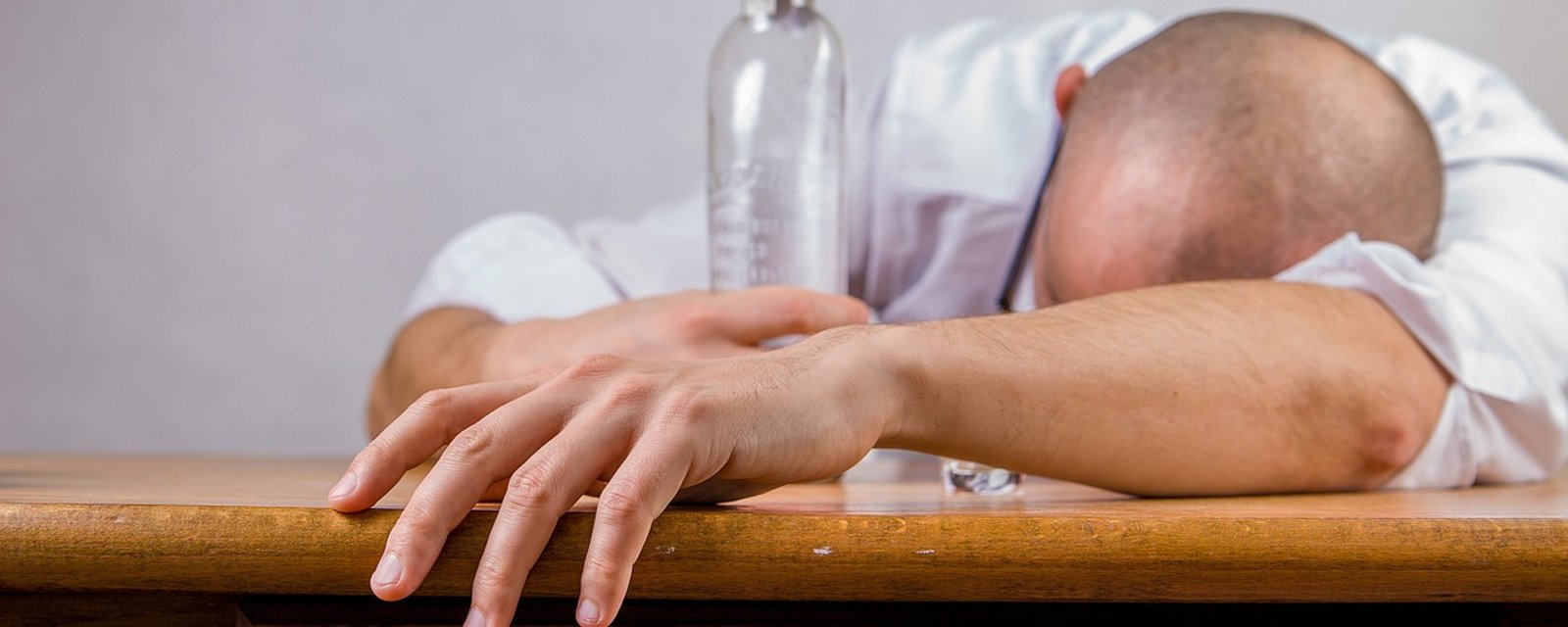 Voici 8 choses qui se produisent lorsque vous cessez de boire de l'alcool durant 1 mois