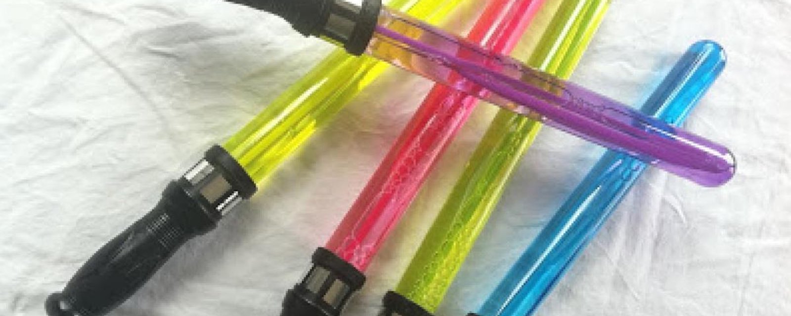 10 façons de créer un sabre laser pour un enfant