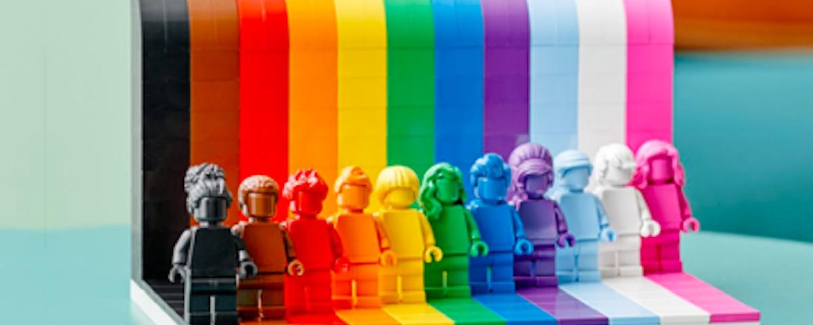 LEGO crée un ensemble de briques aux couleurs LGBT+ 