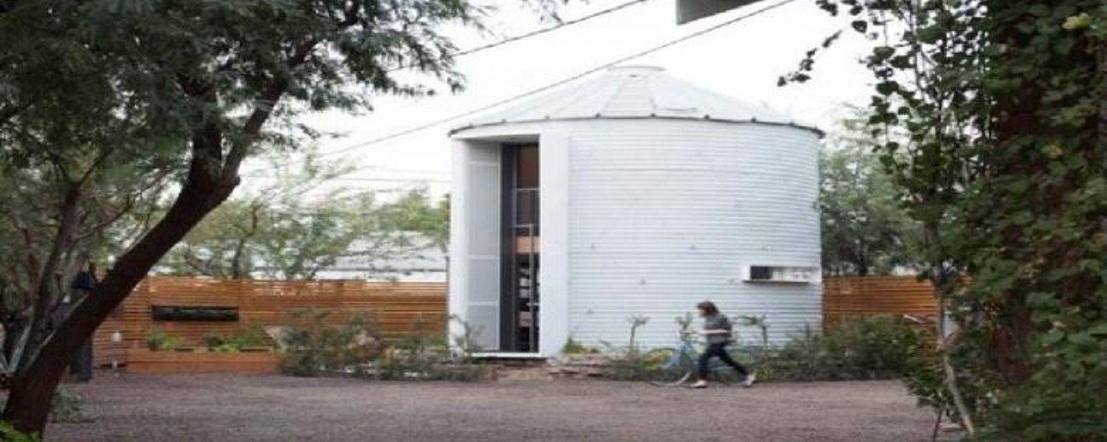 Un jeune architecte transforme un silo à grains : Voyez ce qui se cache à l'intérieur