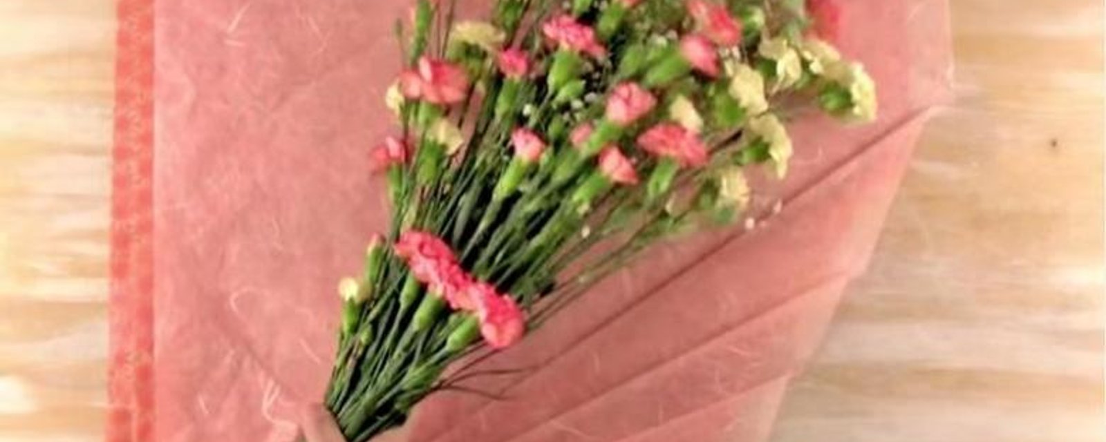 Comment emballer les fleurs de manière originale!