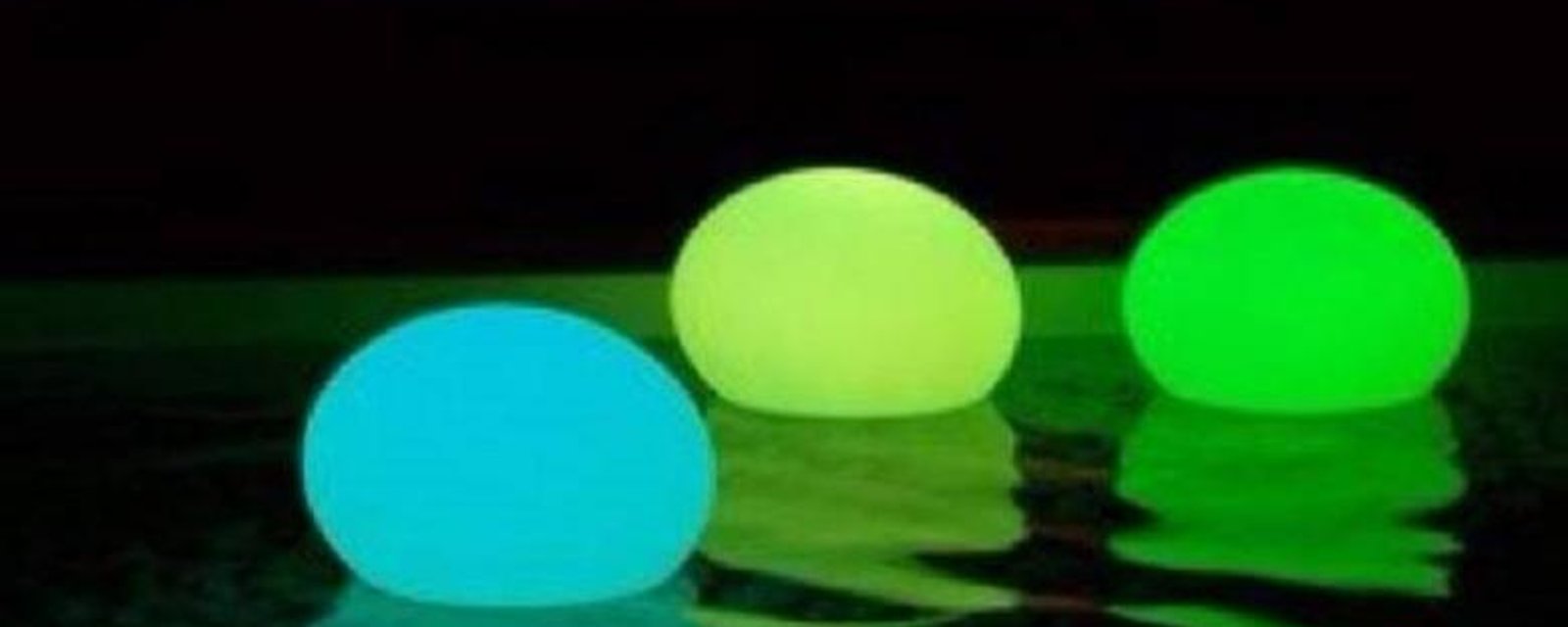 TROP COOL! Fabriquer des boules lumineuses qui flotteront dans la piscine!