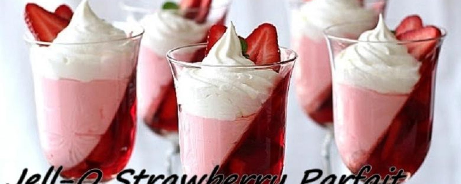 Des parfaits Jell-O aux fraises