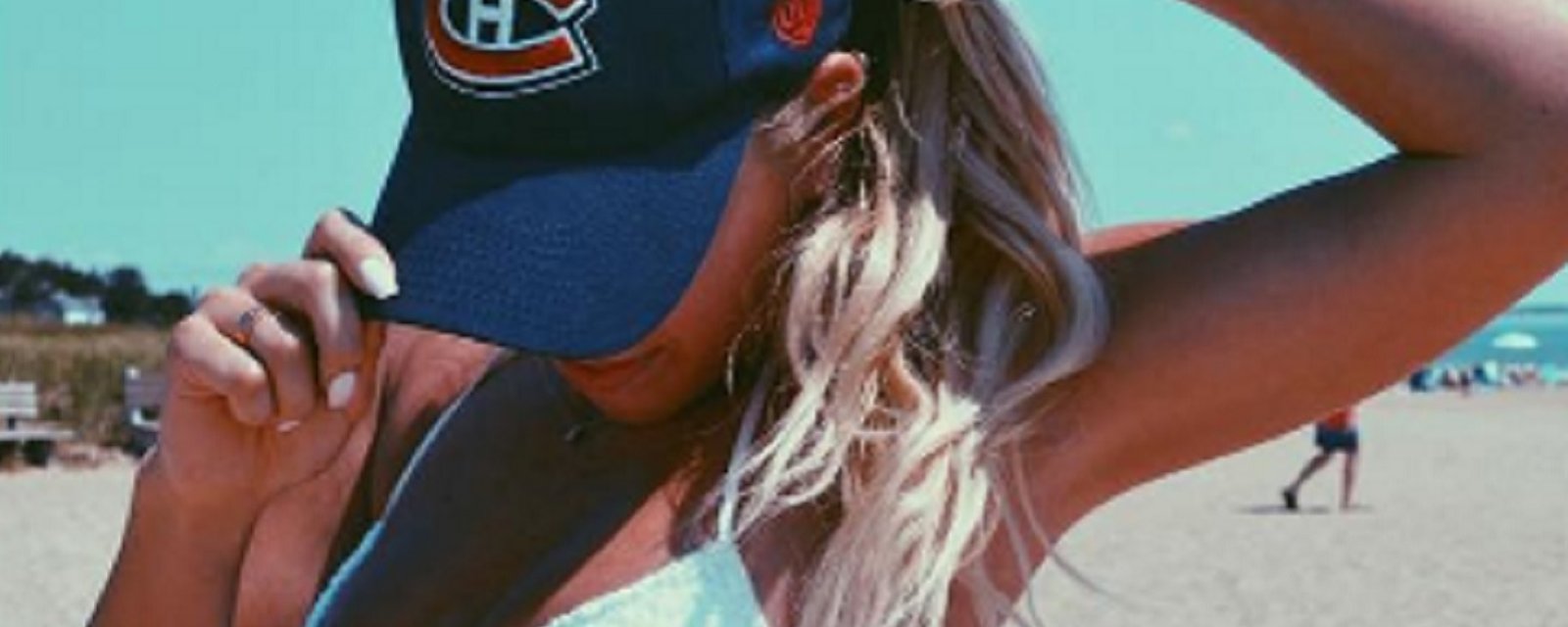 La blonde de Nathan Beaulieu publie une photo de ses fesses sur Instagram