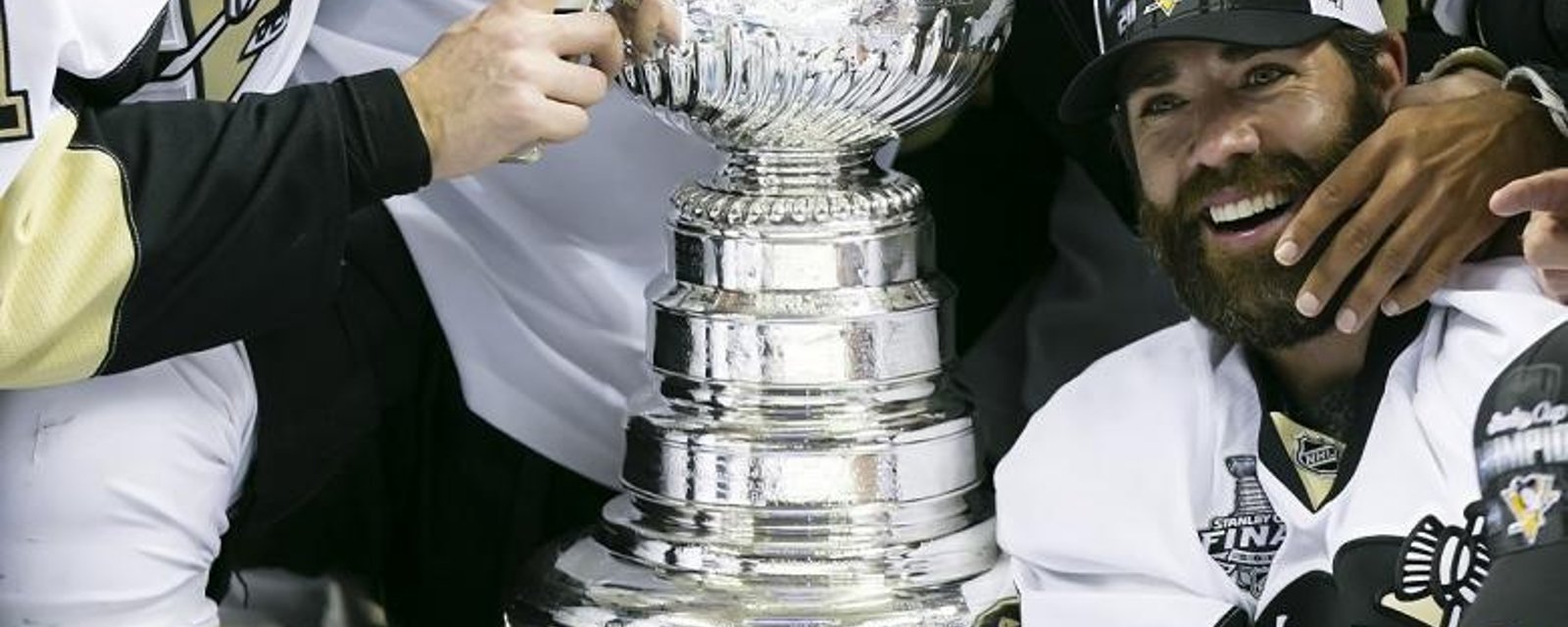 Picture appears to reveal damage to the Stanley Cup.