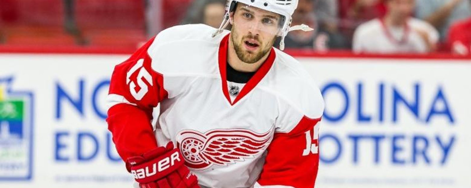 Report: Red Wings re-sign RFA forward to new contract.