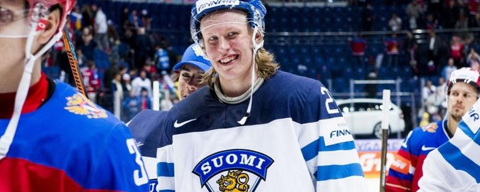 Report: Jets officially sign Patrik Laine to his first NHL contract.