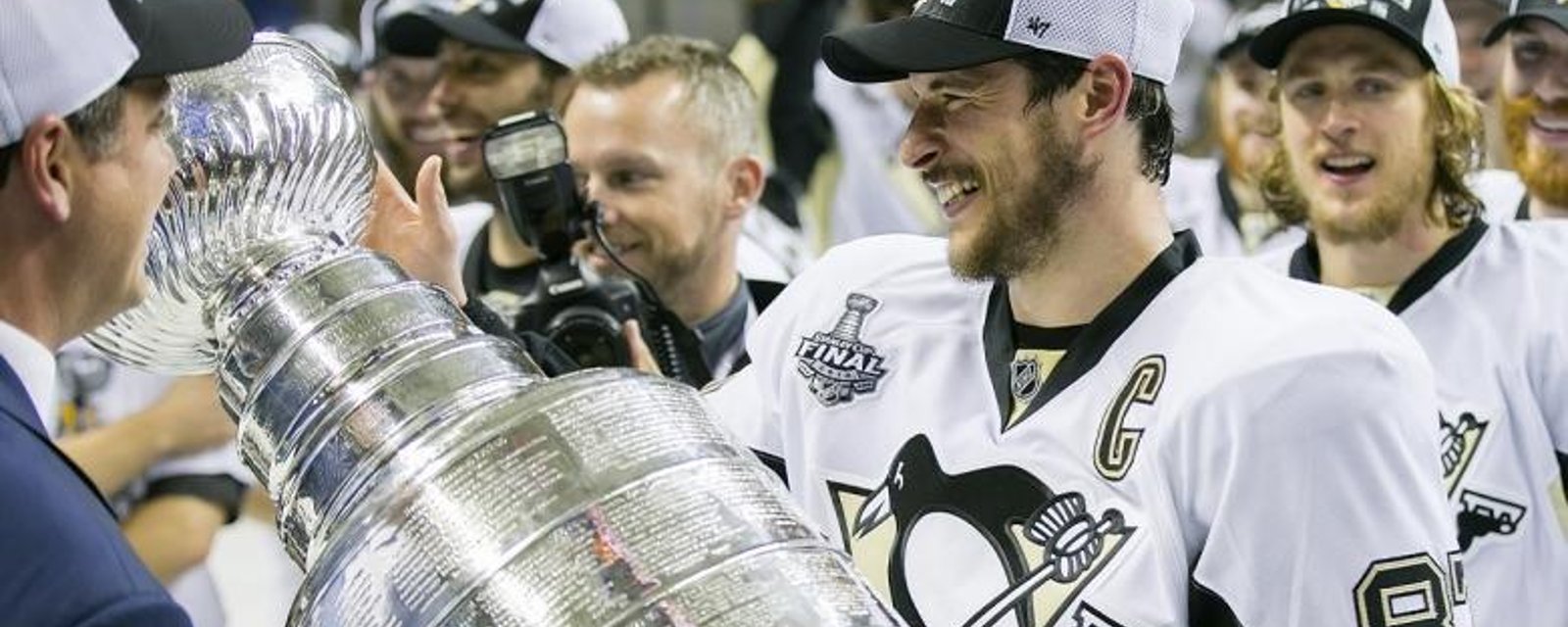 Sidney Crosby, unannounced, does something wonderful with his time with the Cup.