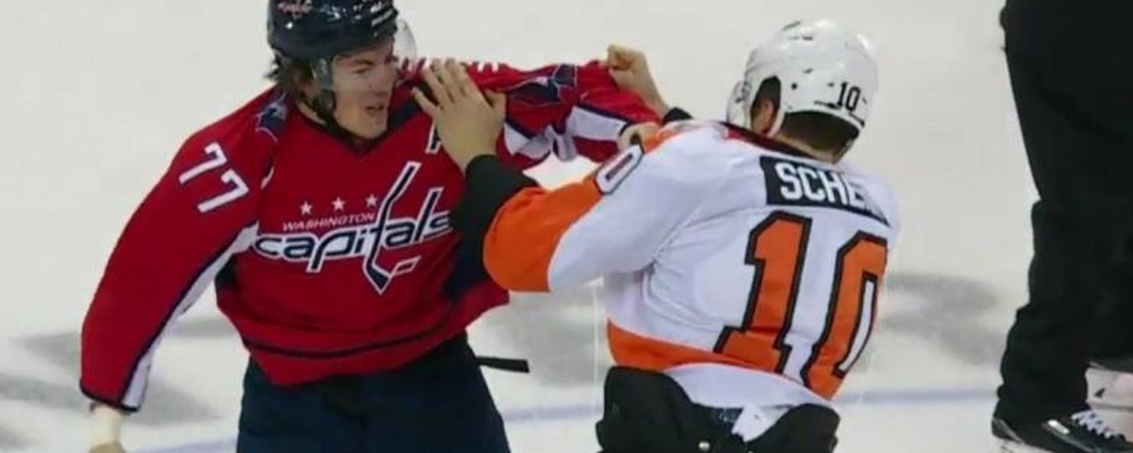 T.J. Oshie and Brayden Schenn kick off the game with a crazy fight!