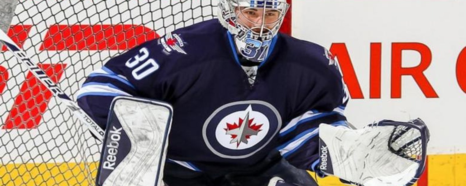 Hellebuyck stands tall, Jets win.
