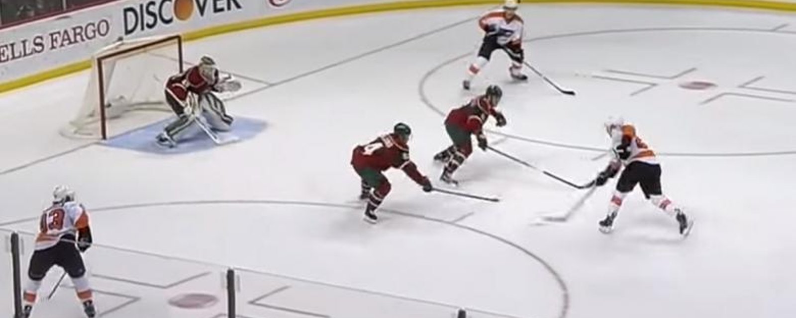 Flyers win it in OT with this beautiful Tic-Tac-Toe play.