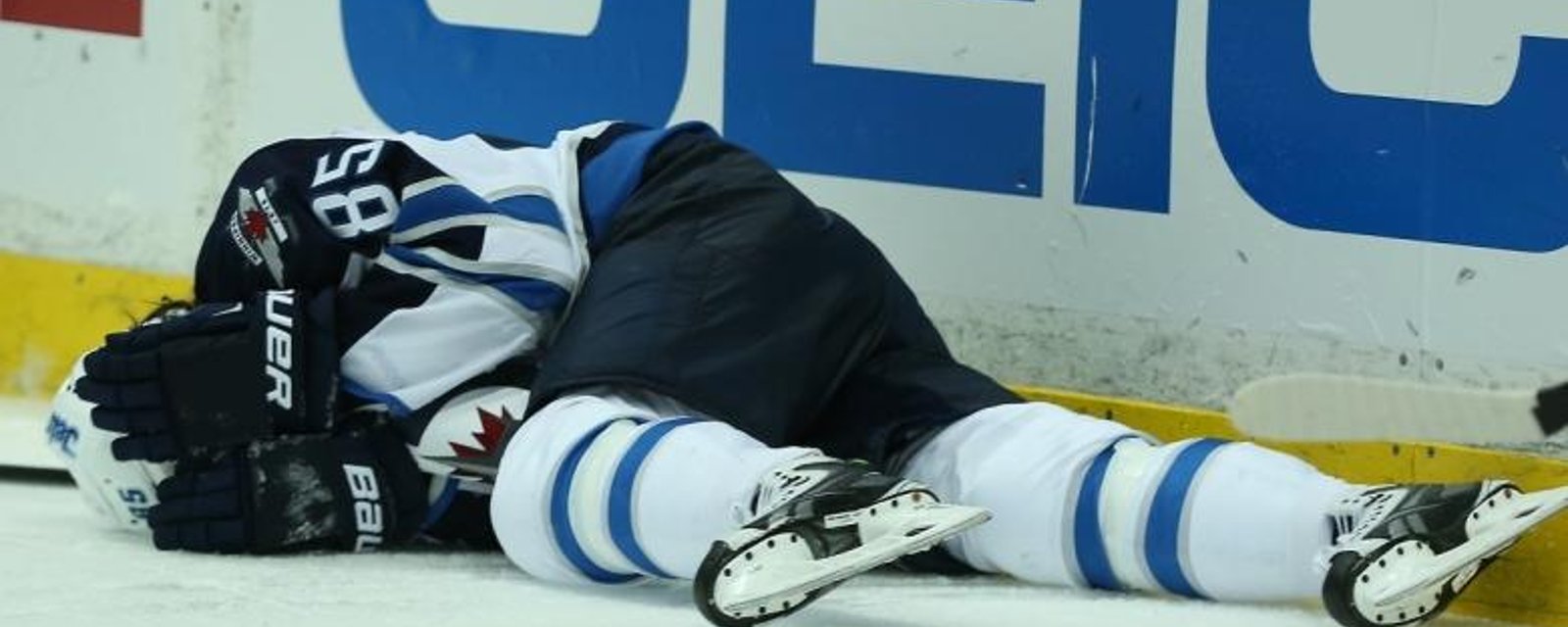 Jets forward out 'indefinitely' with concussion.