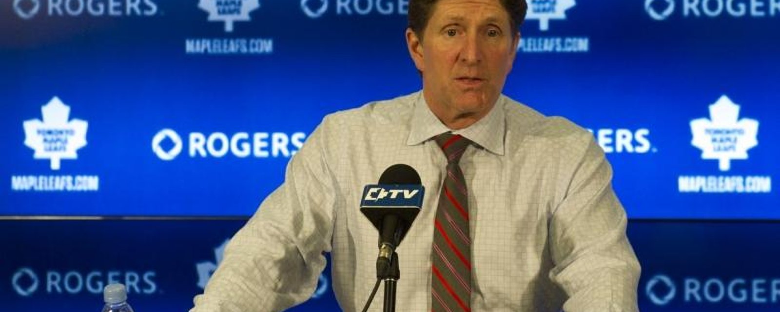 Mike Babcock takes a firm stance on naming new Leafs' captain.
