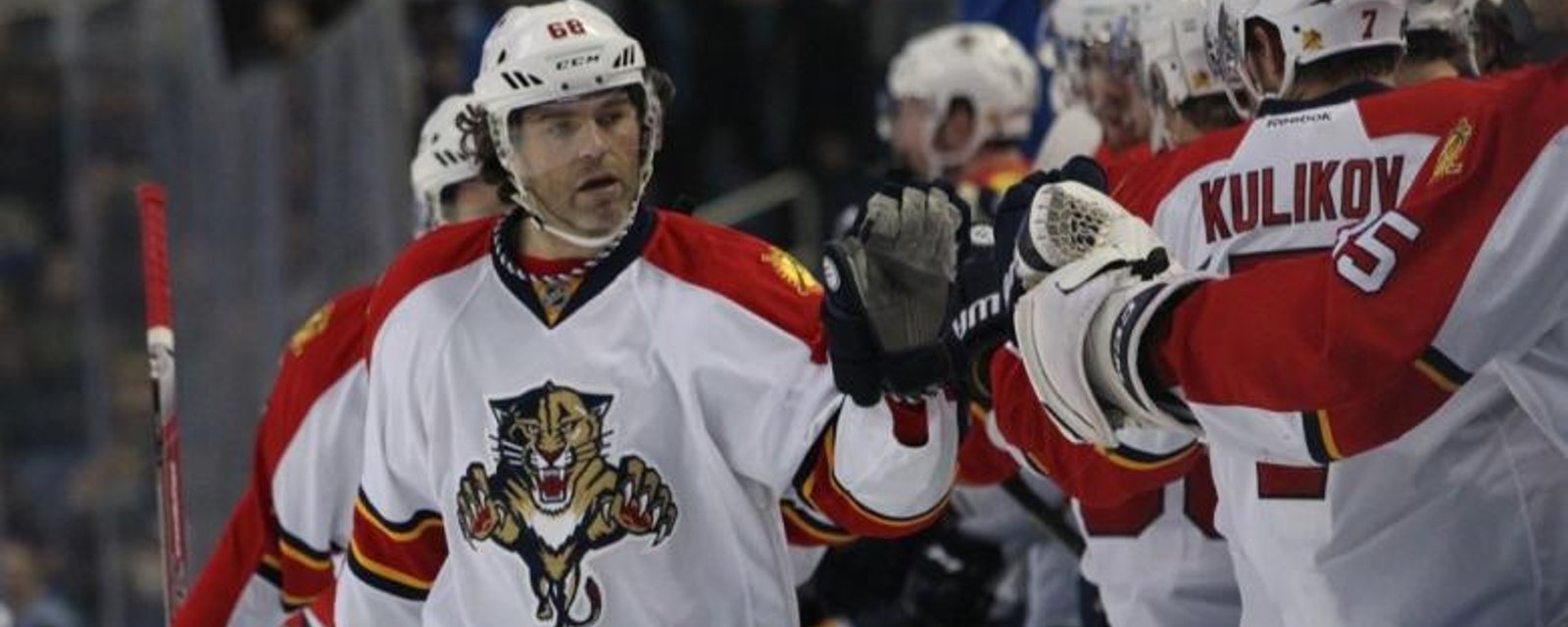 Jaromir Jagr moves to third all time in NHL scoring.