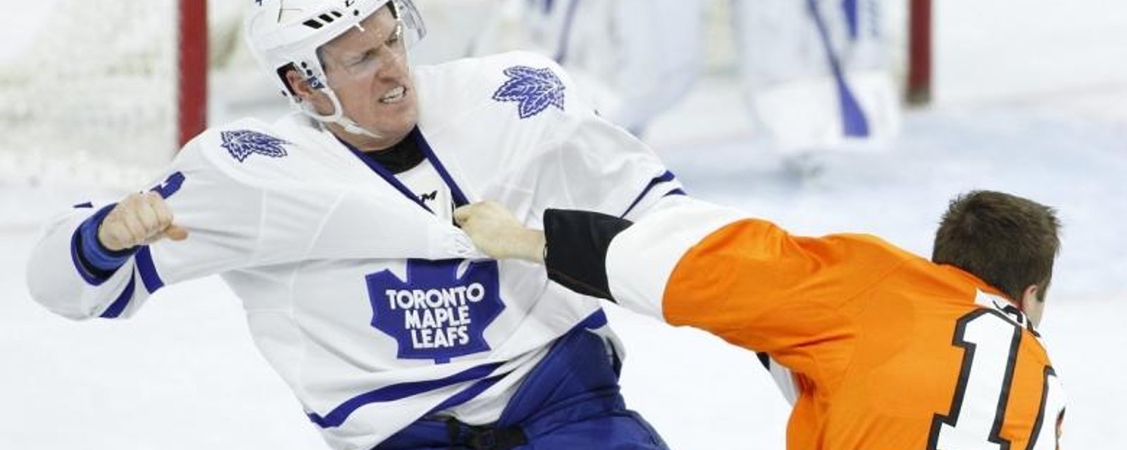 Dion Phaneuf drops the gloves, destroys his opponent.