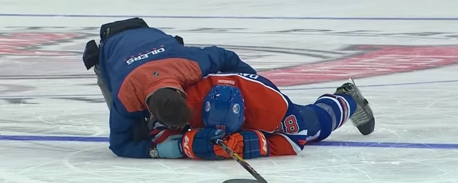 Brutal video of a knock out hit in the NHL this week-end.