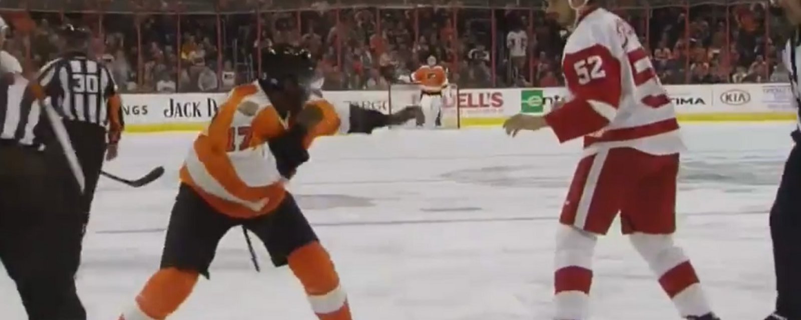 Simmonds vs Ericsson ends in a one punch KO.