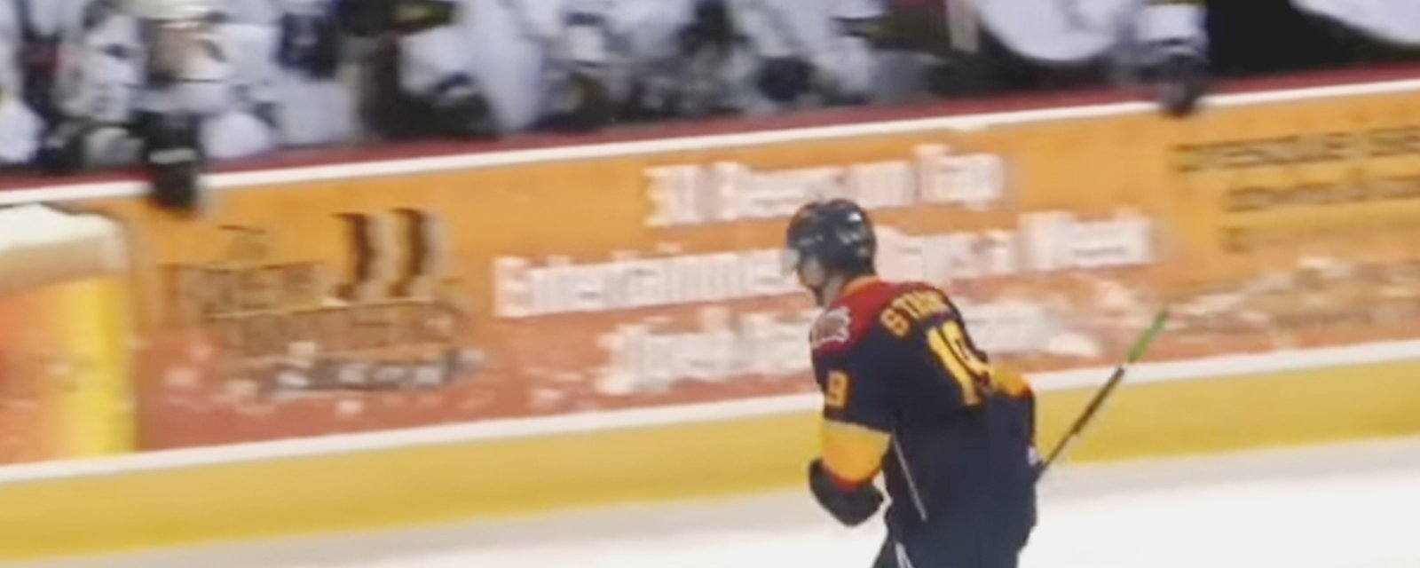 Gotta see it : Player steals his opponent stick and then score goal.