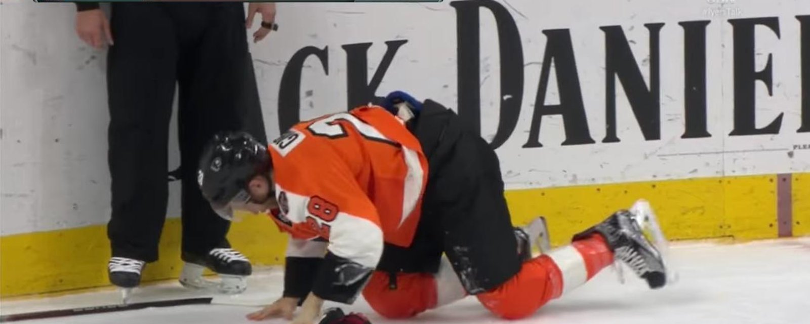 Ho-Sang nearly blinded Claude Giroux! 