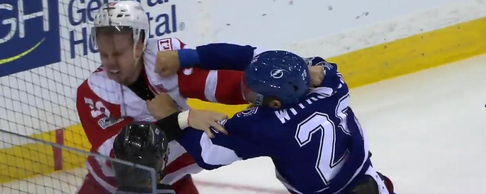 BREAKING : Anthony Mantha out for the season after intense fight! 