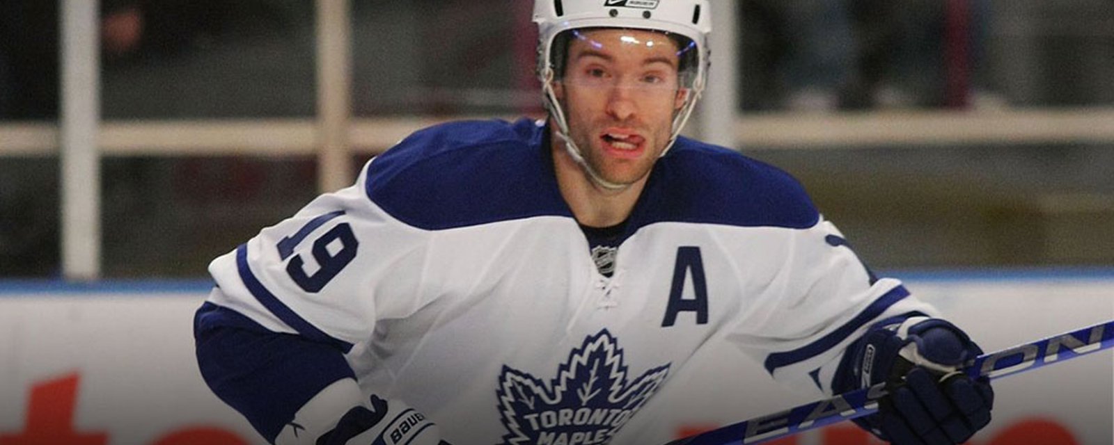Current and former Leafs forward Moore returns home  
