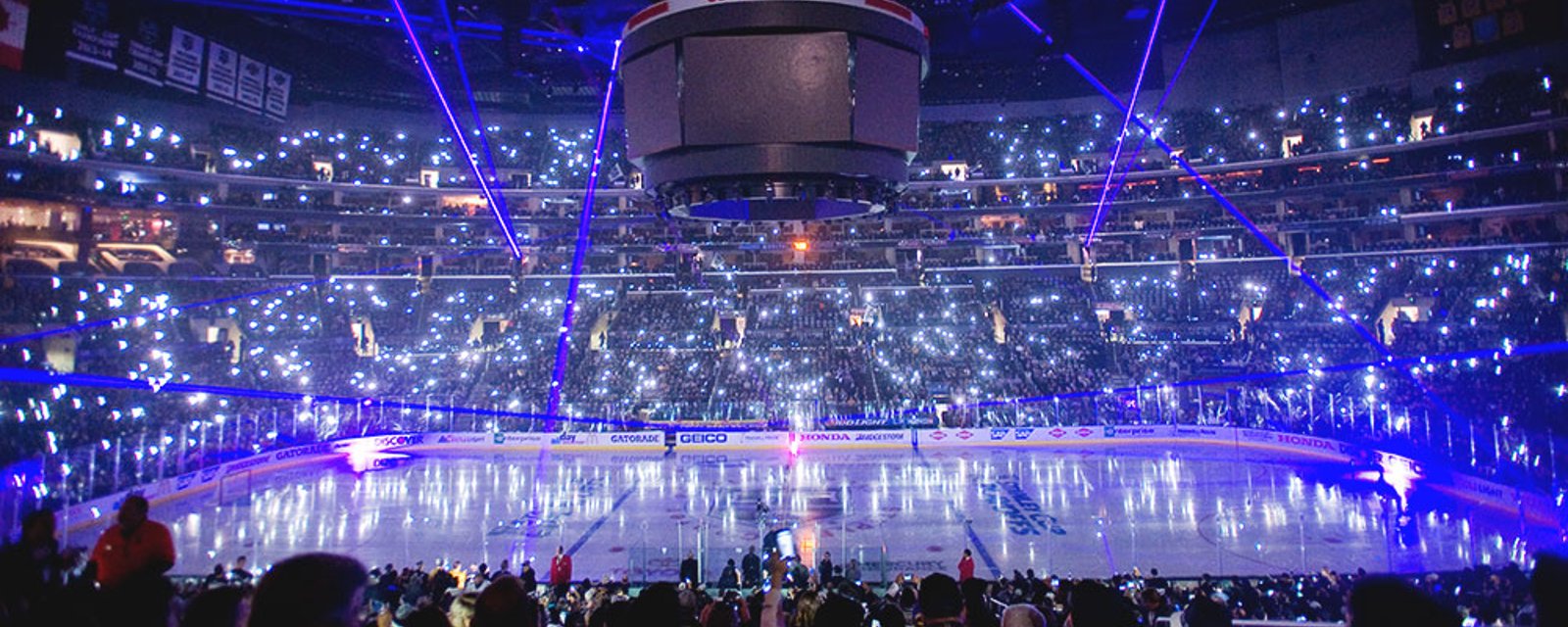Report: Despite NHL interest, veteran forward bolts for KHL