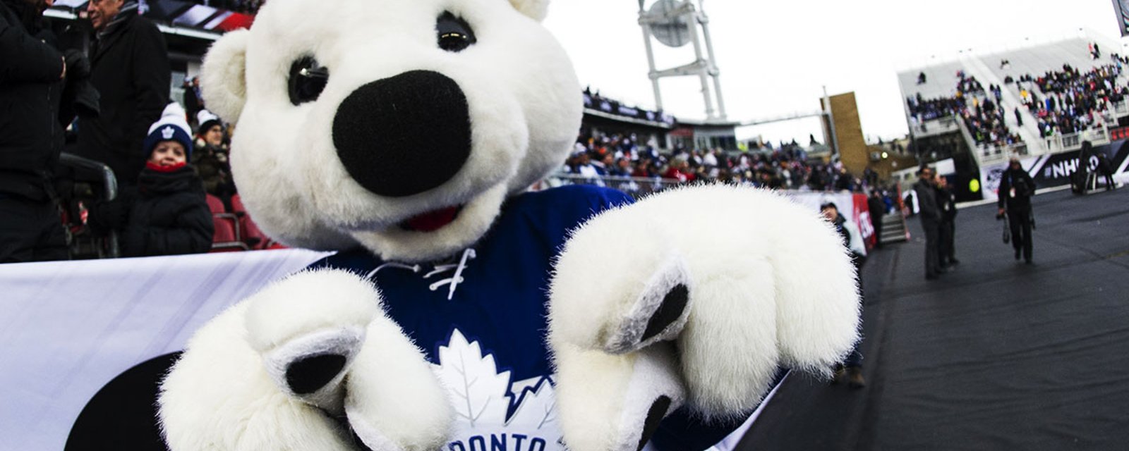 The Toronto Maple Leafs DISRESPECTED all their fans on Twitter.
