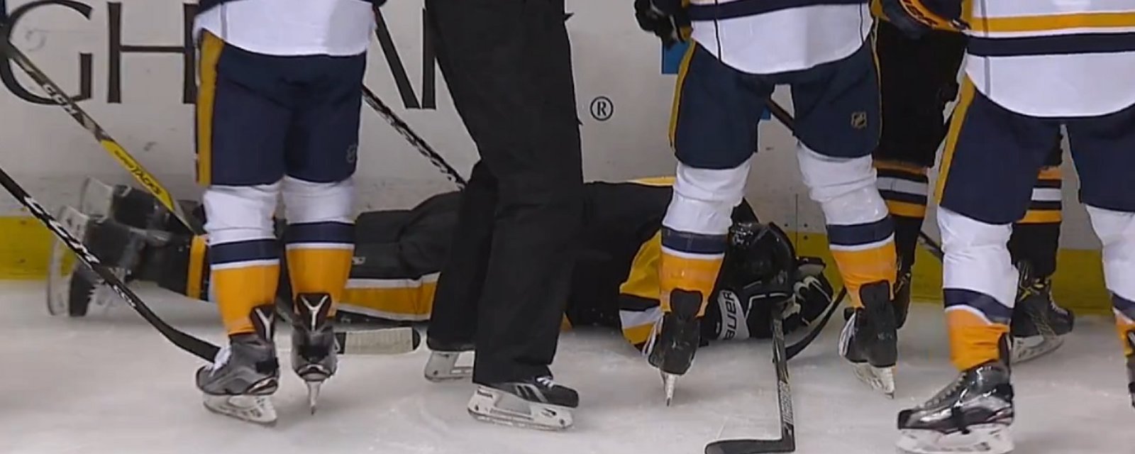 Breaking: Penguins forward hurt early in Game 2 after huge hit from behind!